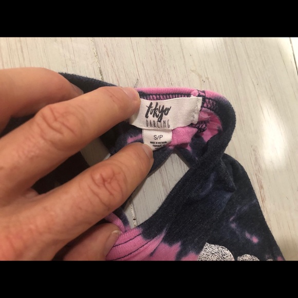 Tank Top - Picture 2 of 5